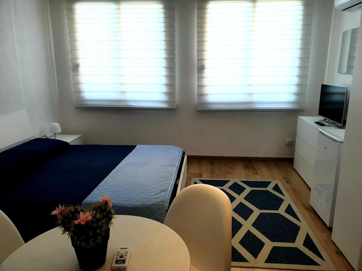 Central City Rooms 奧爾比亞 外观 照片