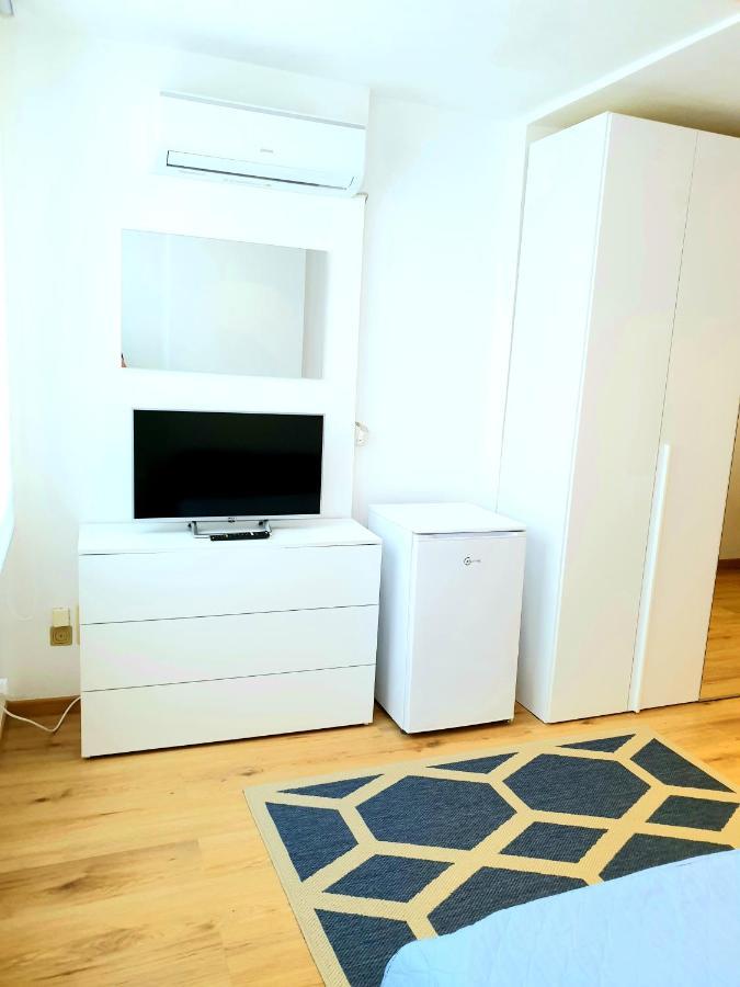 Central City Rooms 奧爾比亞 外观 照片