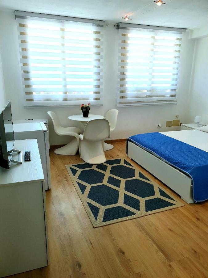 Central City Rooms 奧爾比亞 外观 照片