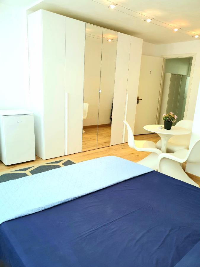 Central City Rooms 奧爾比亞 外观 照片